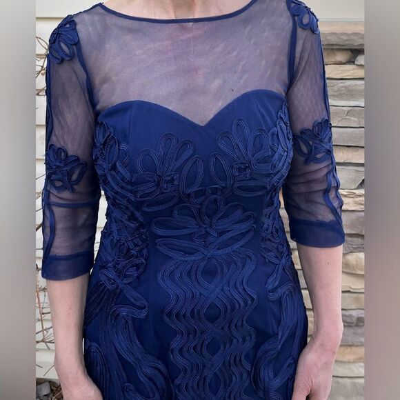 Nordstrom JS Collections dark blue mesh/embroidered maxi dress, v-back, zipper,2 - Picture 10 of 10